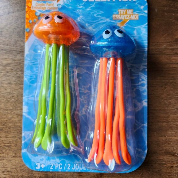 FUN BANZAI Light-up Jellyfish BNIP Diving Toy Learning Toy 2 Pack - Picture 6 of 6